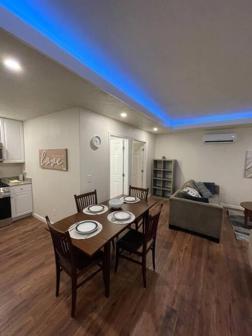 Brand New 2Br Cute Blue Led In North Fresno Daire Dış mekan fotoğraf